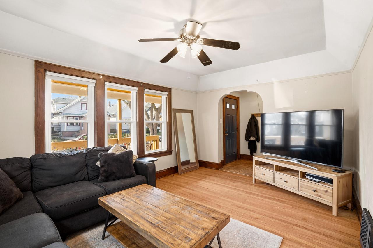 2222 S 72nd STREET