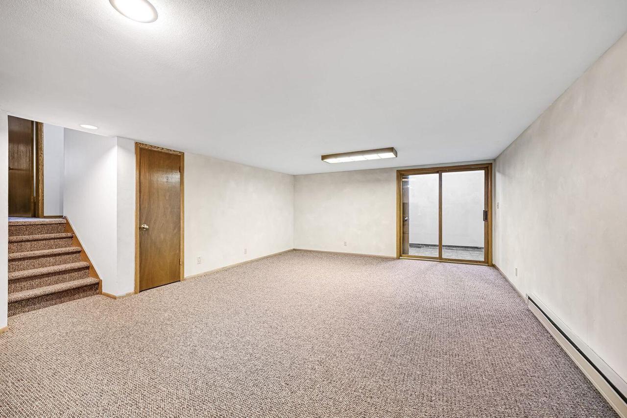 16285 West Mayflower DRIVE