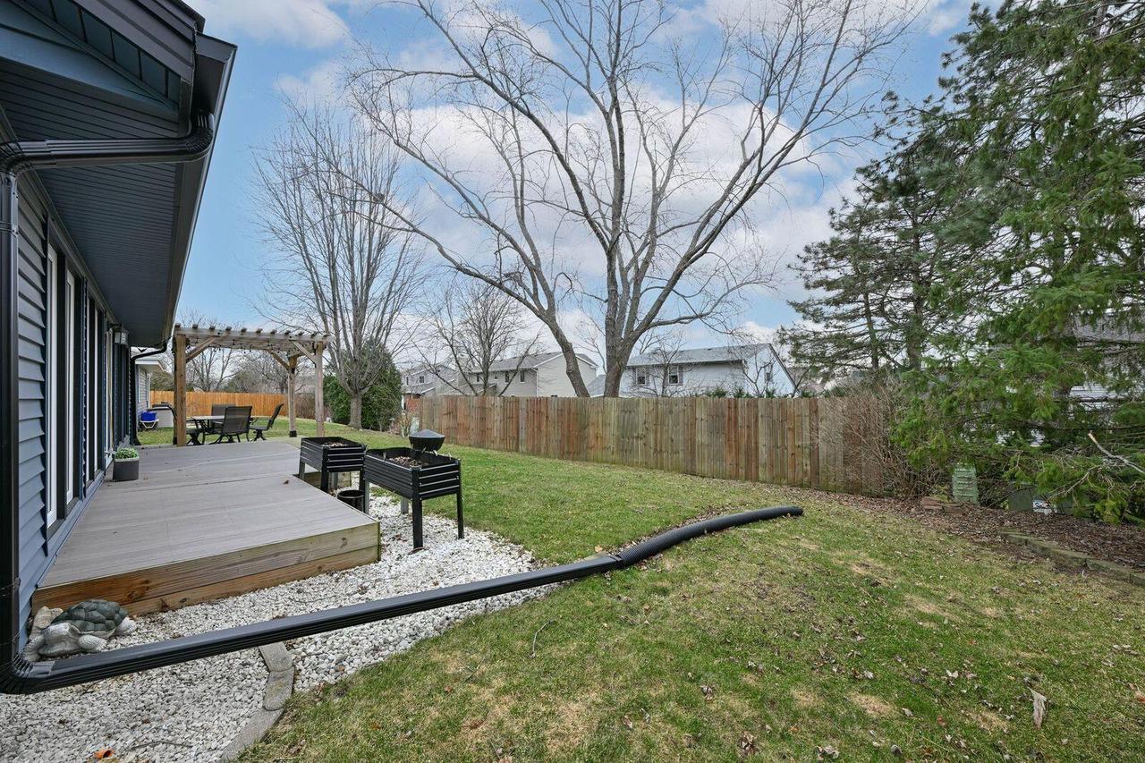 16285 West Mayflower DRIVE