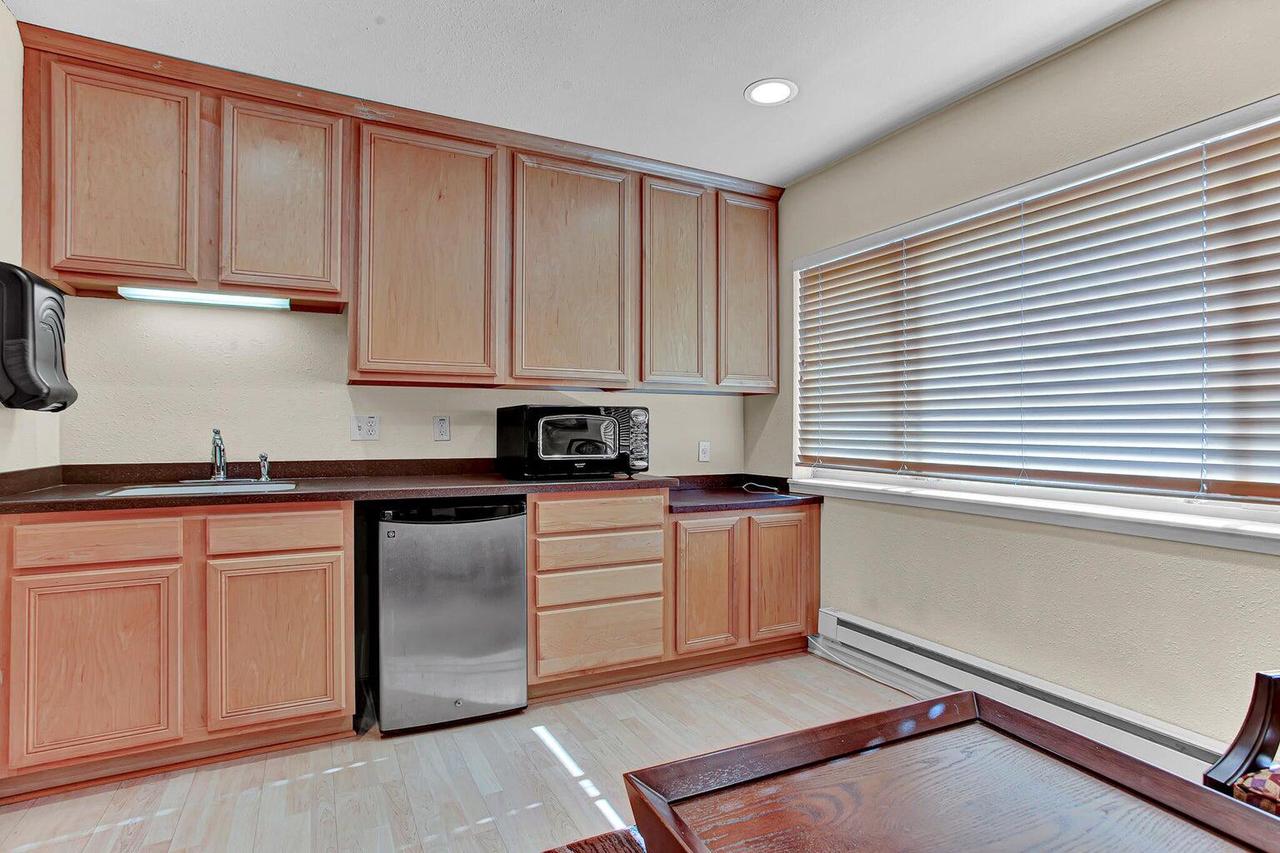 1108 North Milwaukee STREET 320