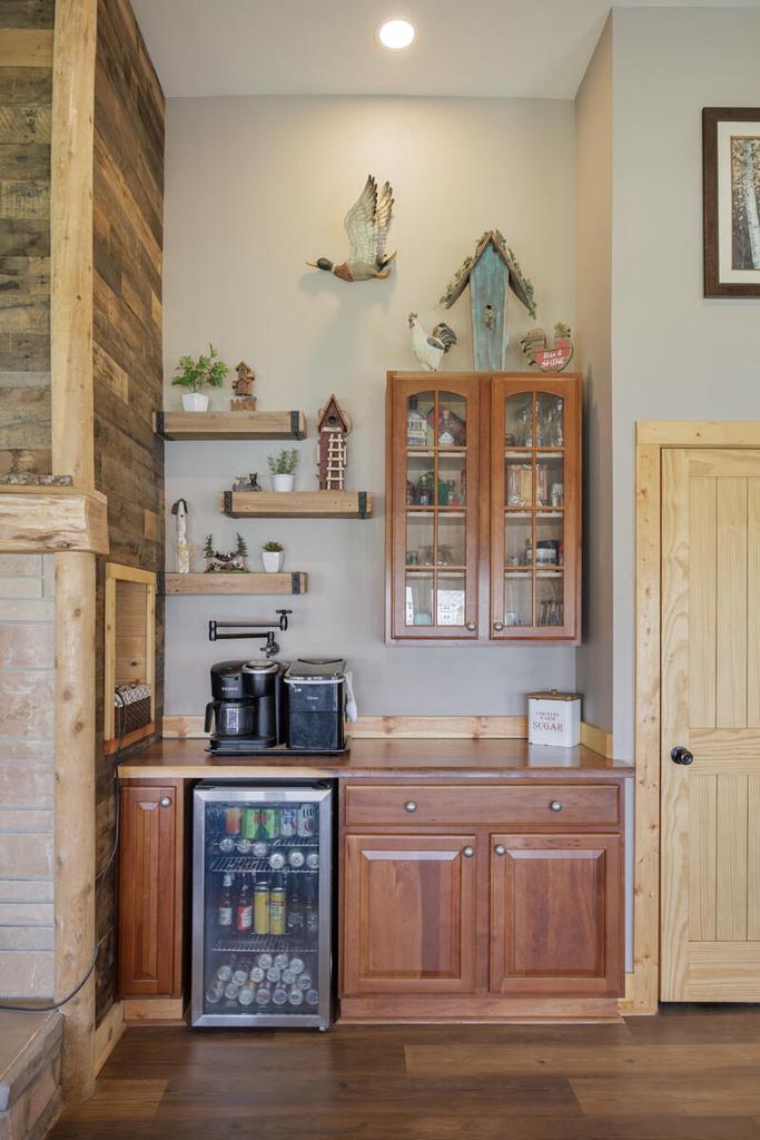 2530 North River ROAD