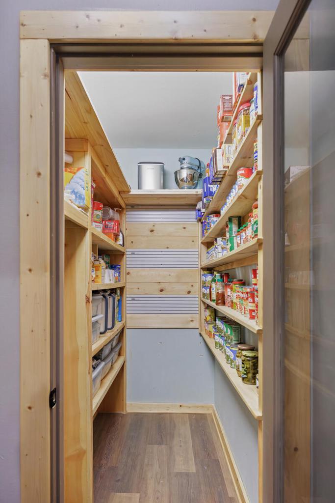 2530 North River ROAD