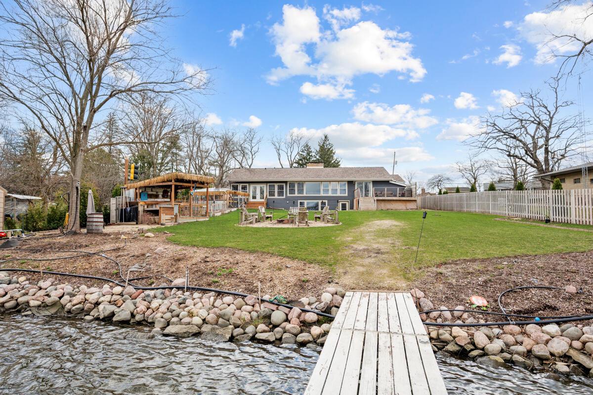 2530 North River ROAD