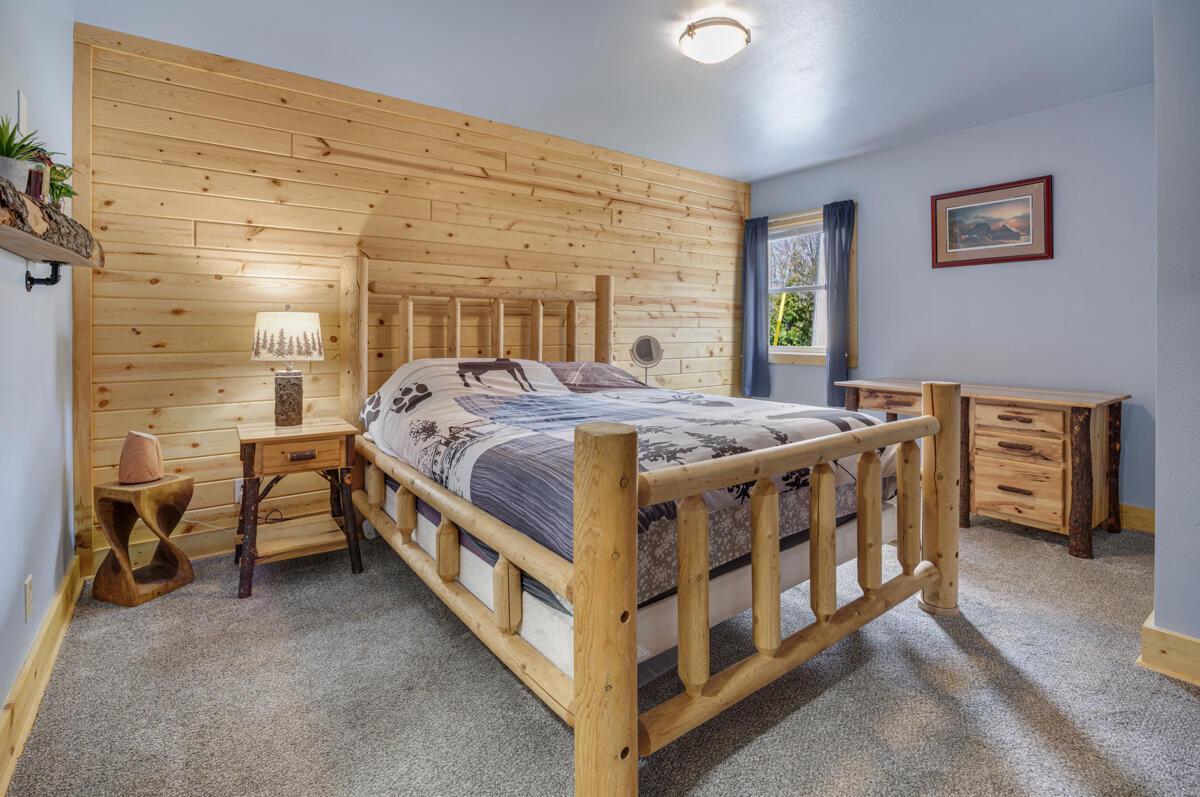 2530 North River ROAD