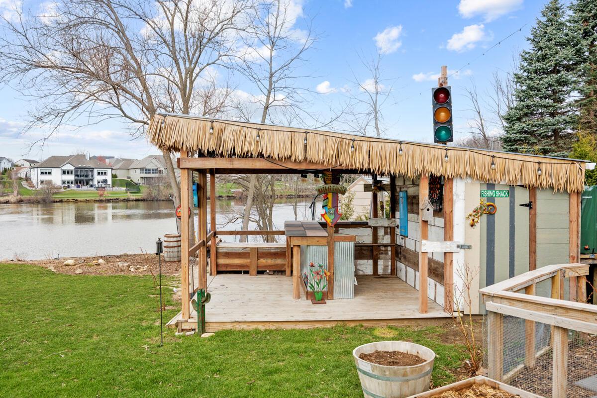 2530 North River ROAD