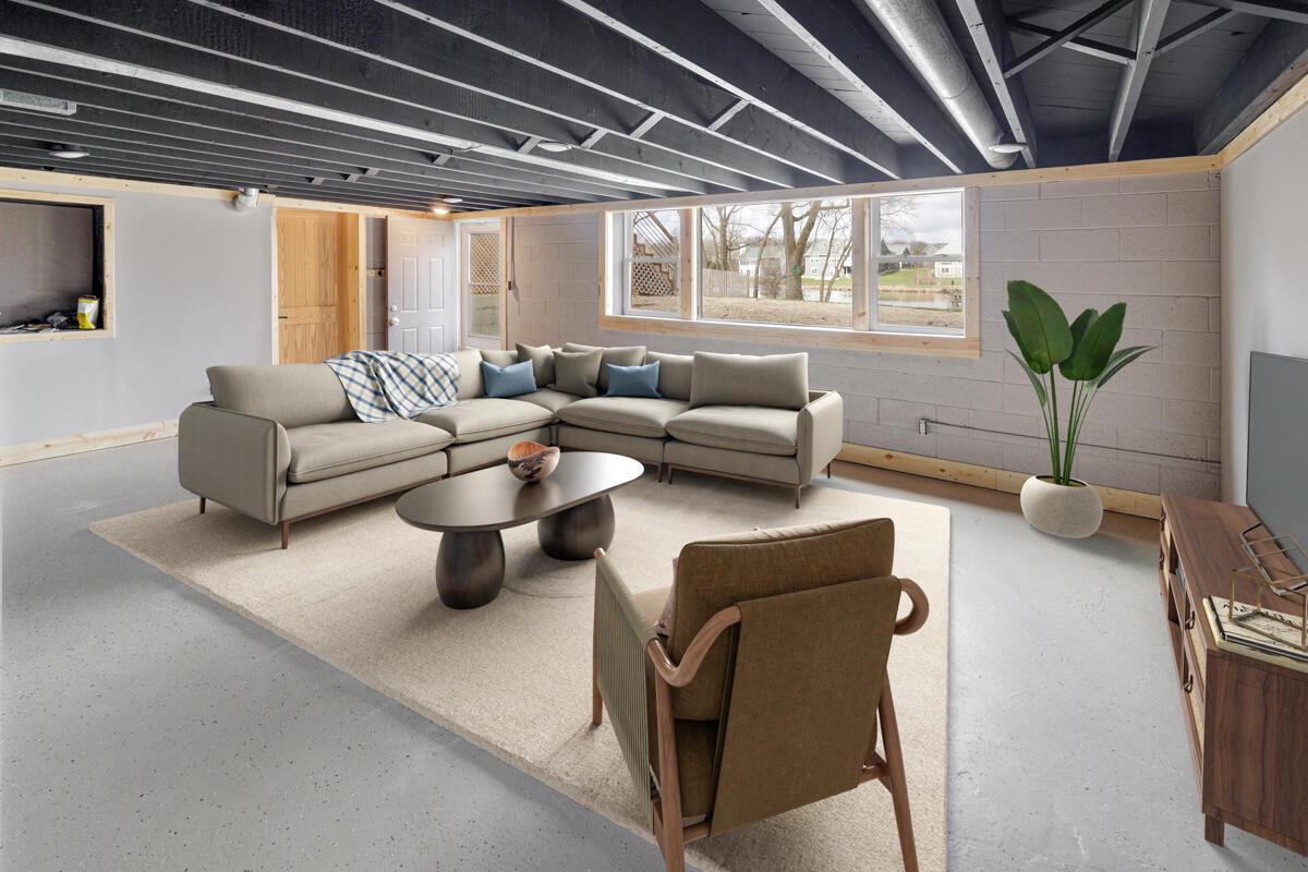 2530 North River ROAD