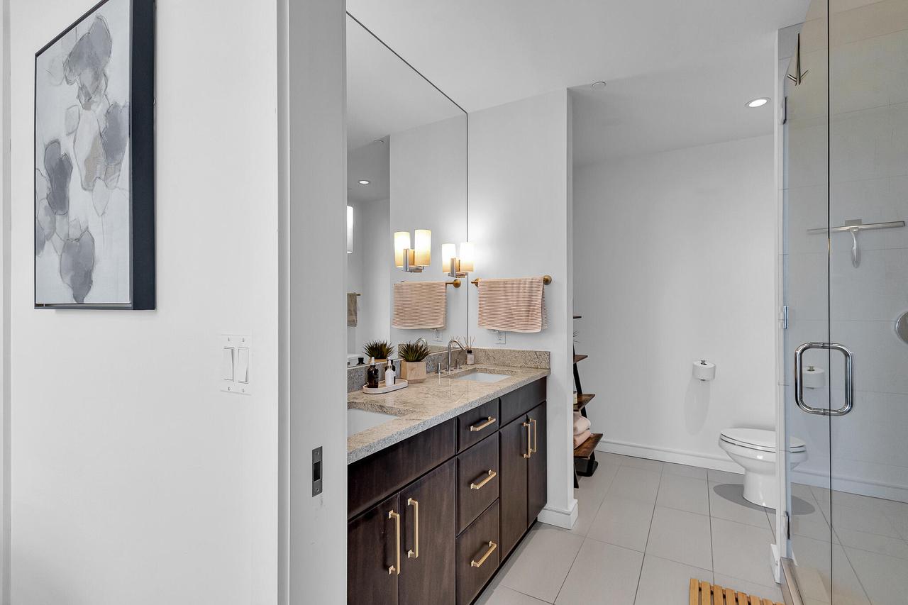 106 West Seeboth STREET 1203