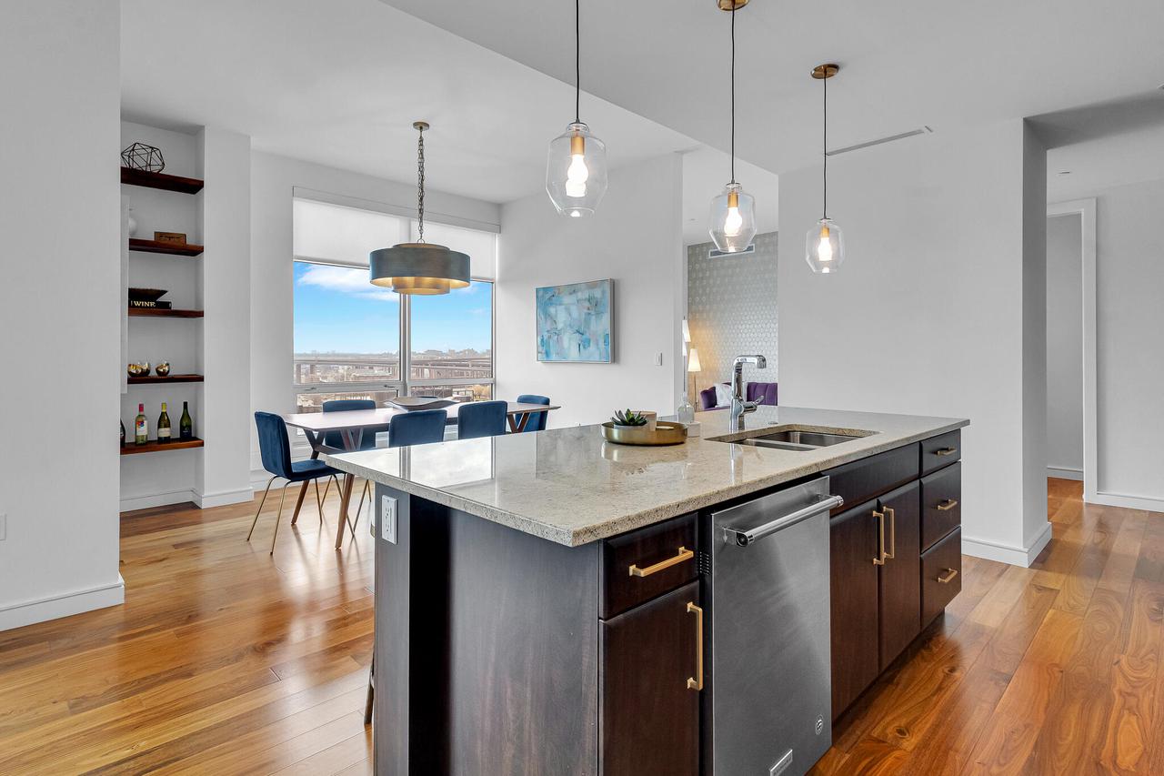 106 West Seeboth STREET 1203