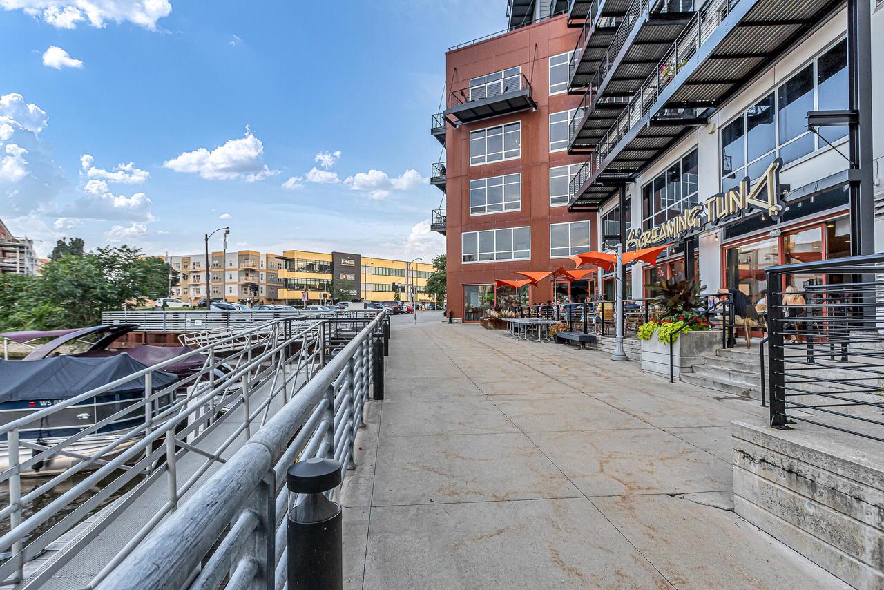 106 West Seeboth STREET 1203