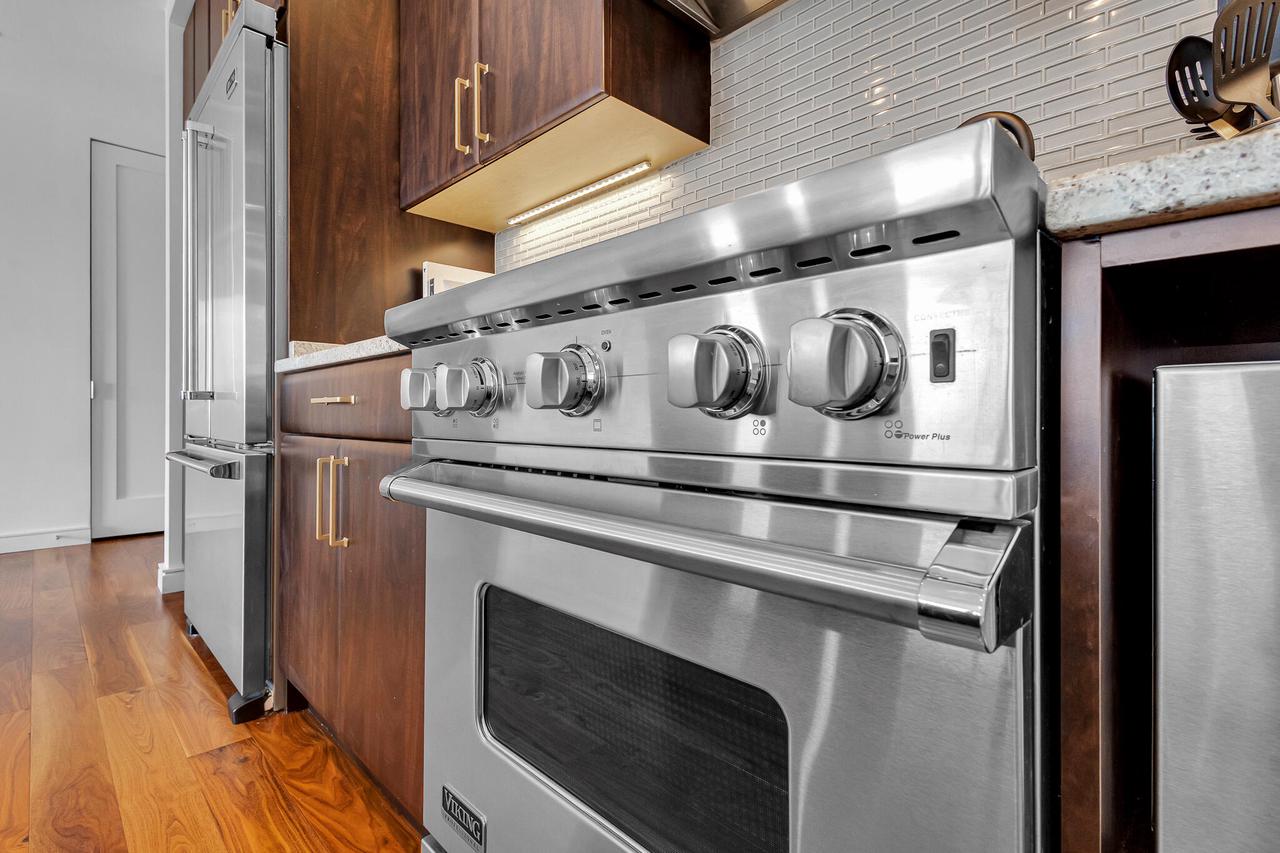106 West Seeboth STREET 1203