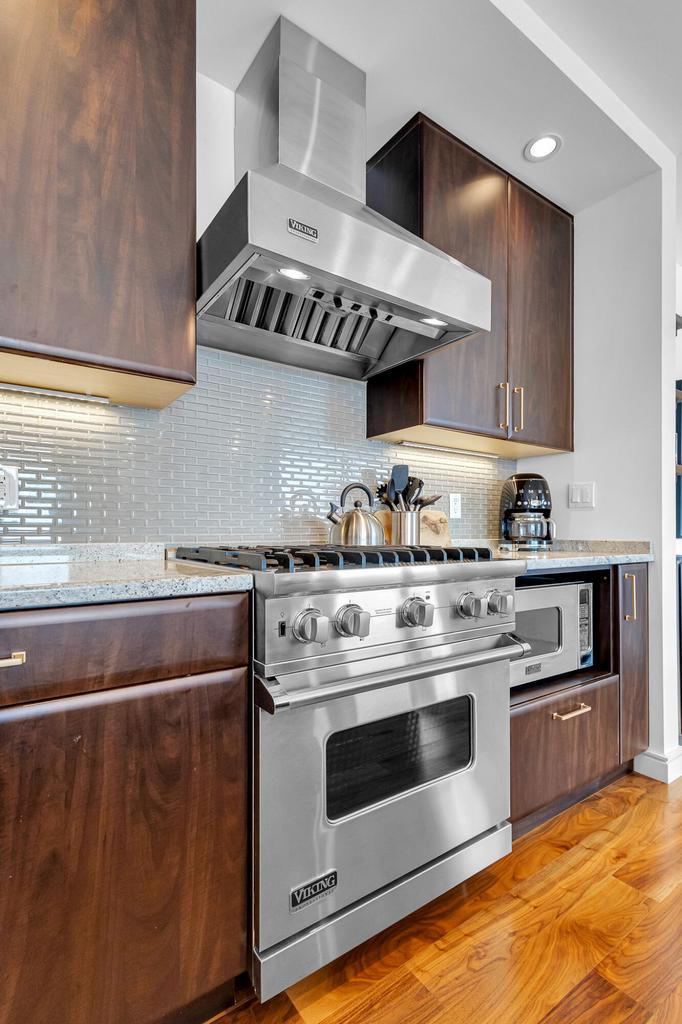 106 West Seeboth STREET 1203