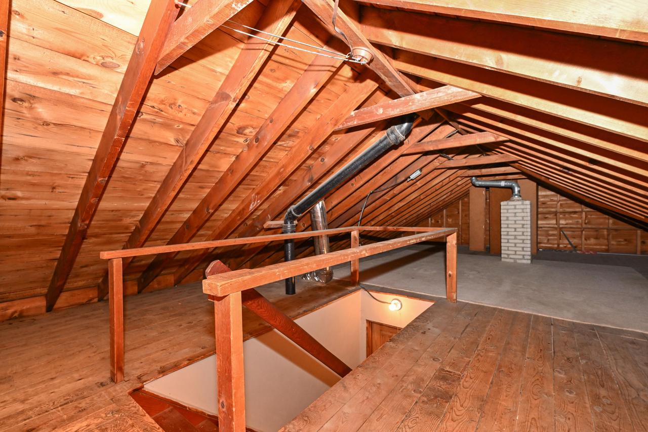 2627 South 75th STREET