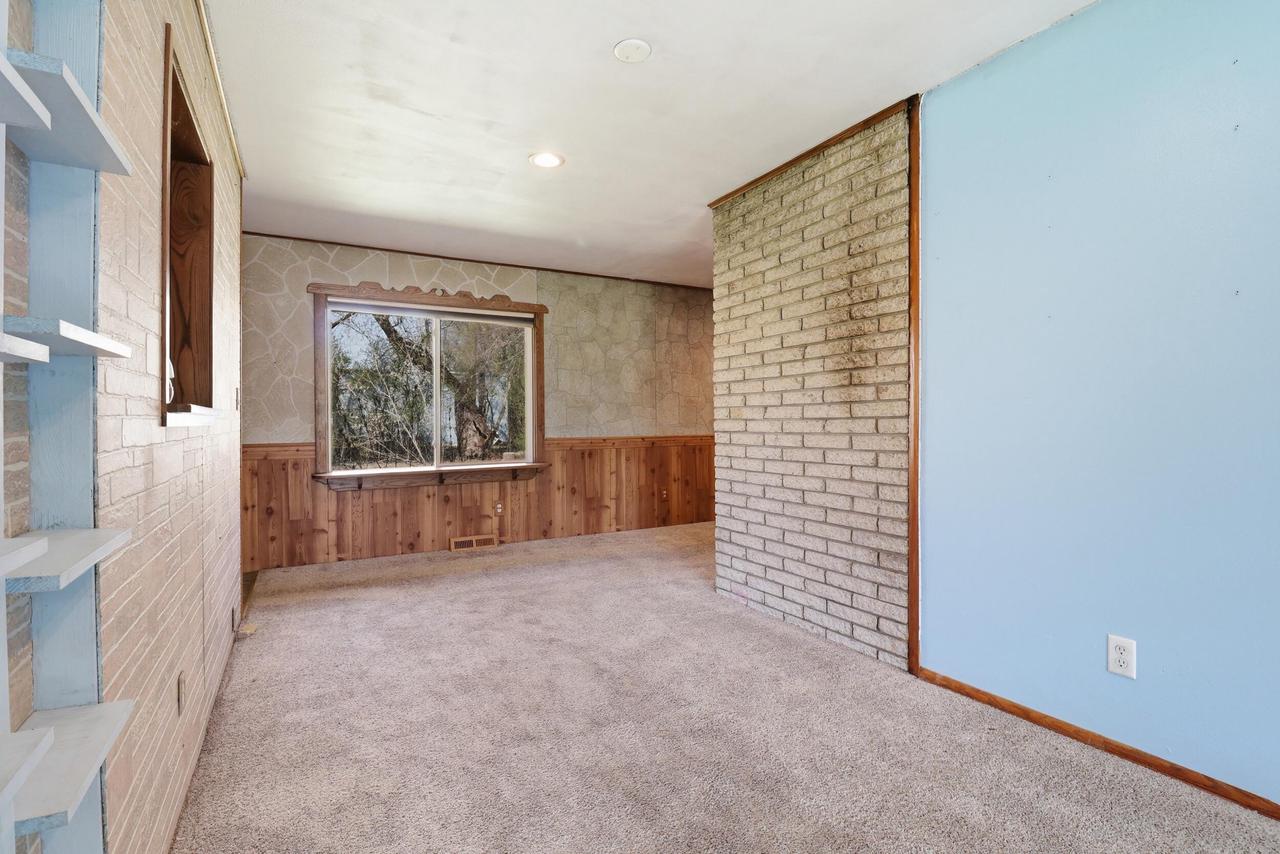 6731 South 111th STREET