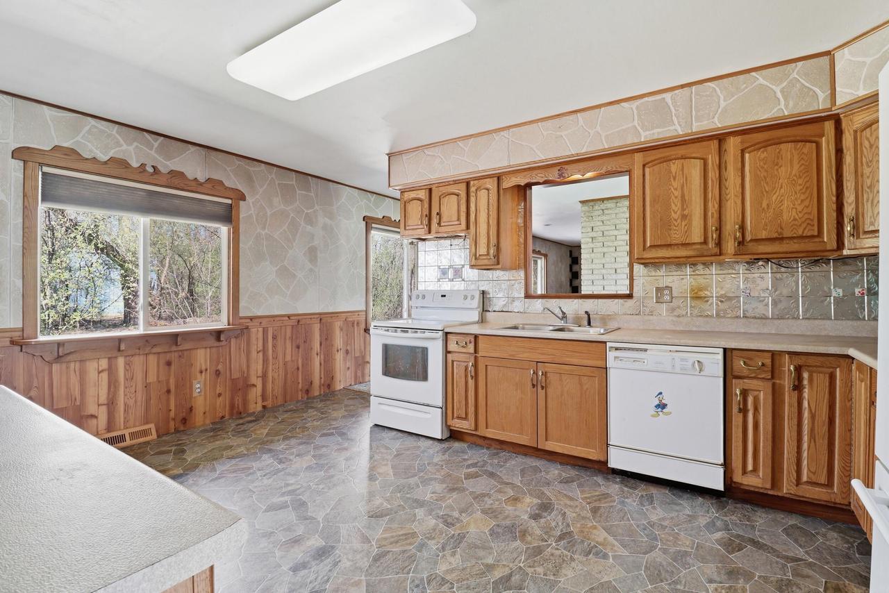 6731 South 111th STREET