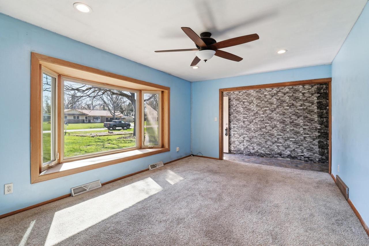 6731 South 111th STREET