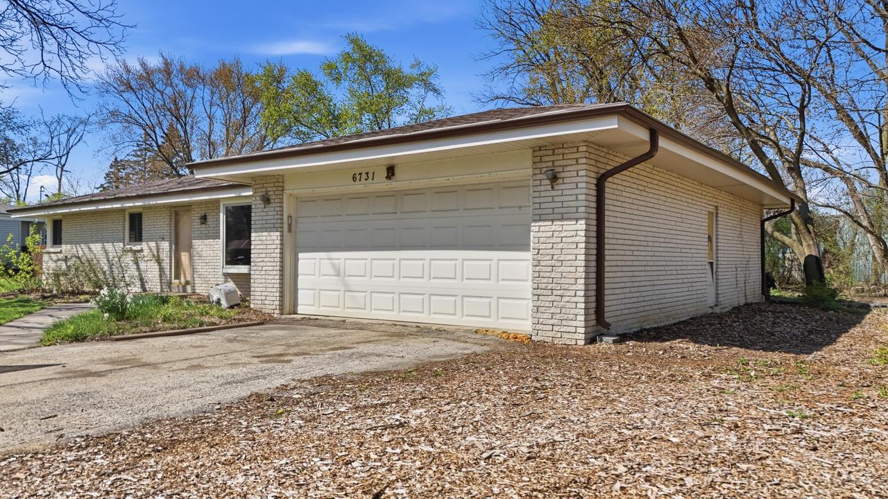 6731 South 111th STREET