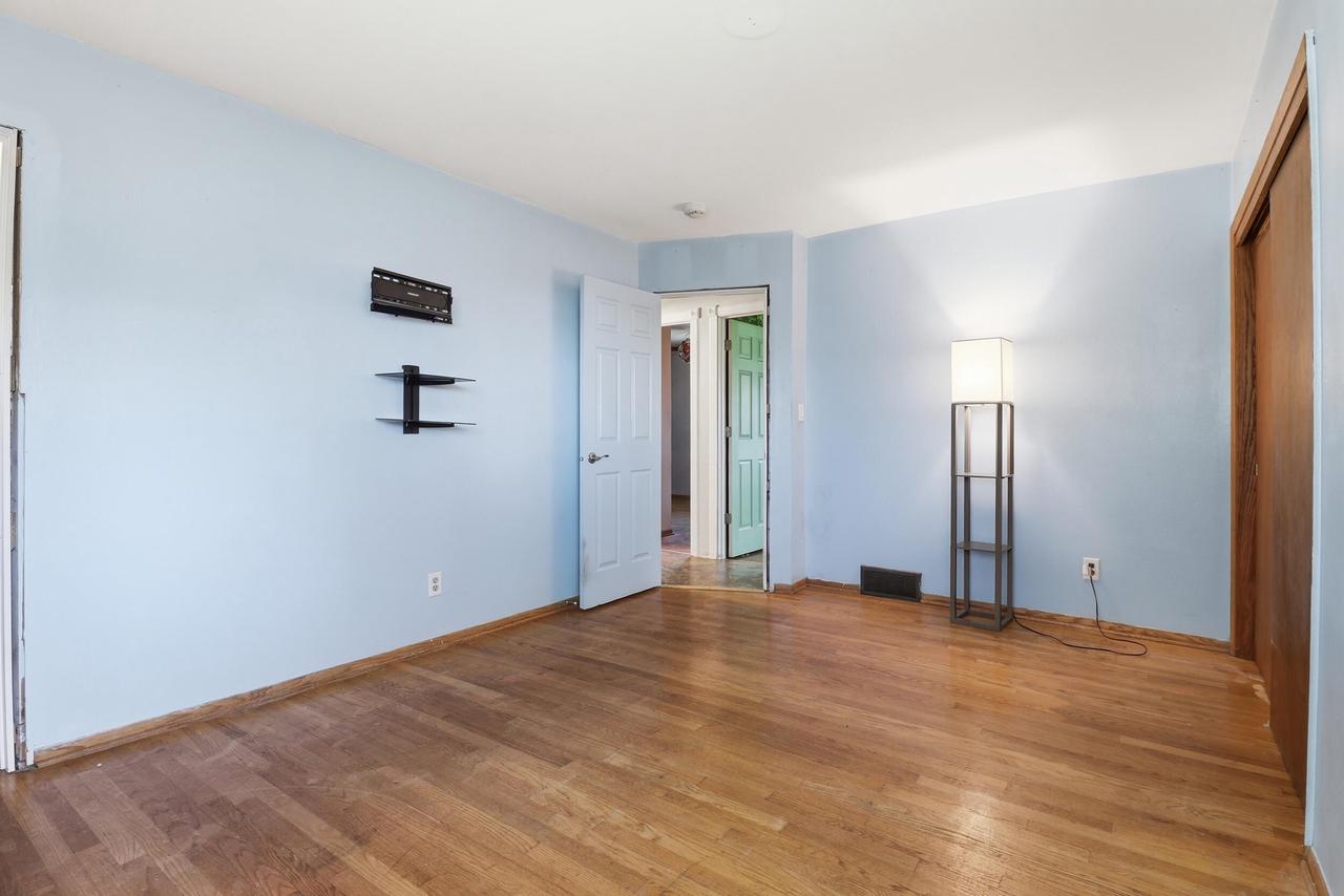 6731 South 111th STREET