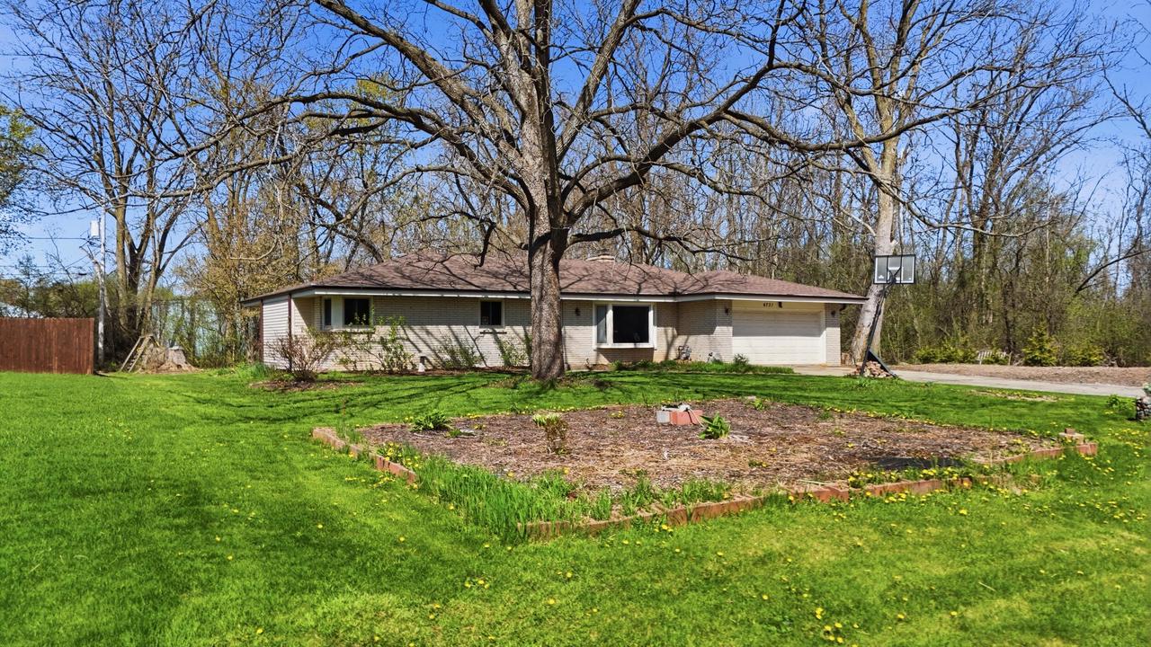 6731 South 111th STREET