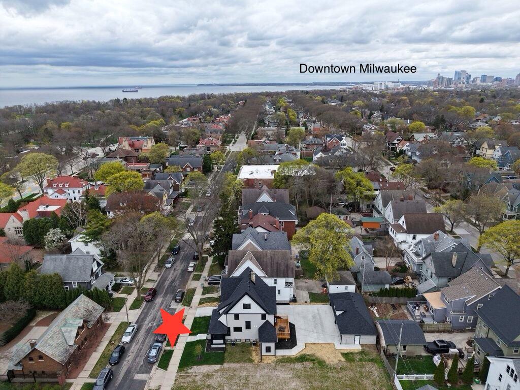 3247 North Marietta AVENUE