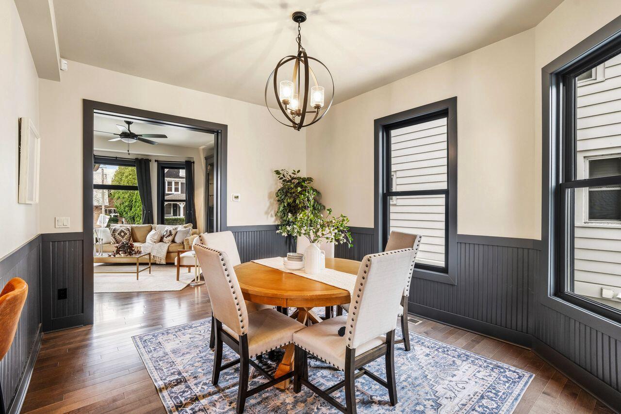 3247 North Marietta AVENUE