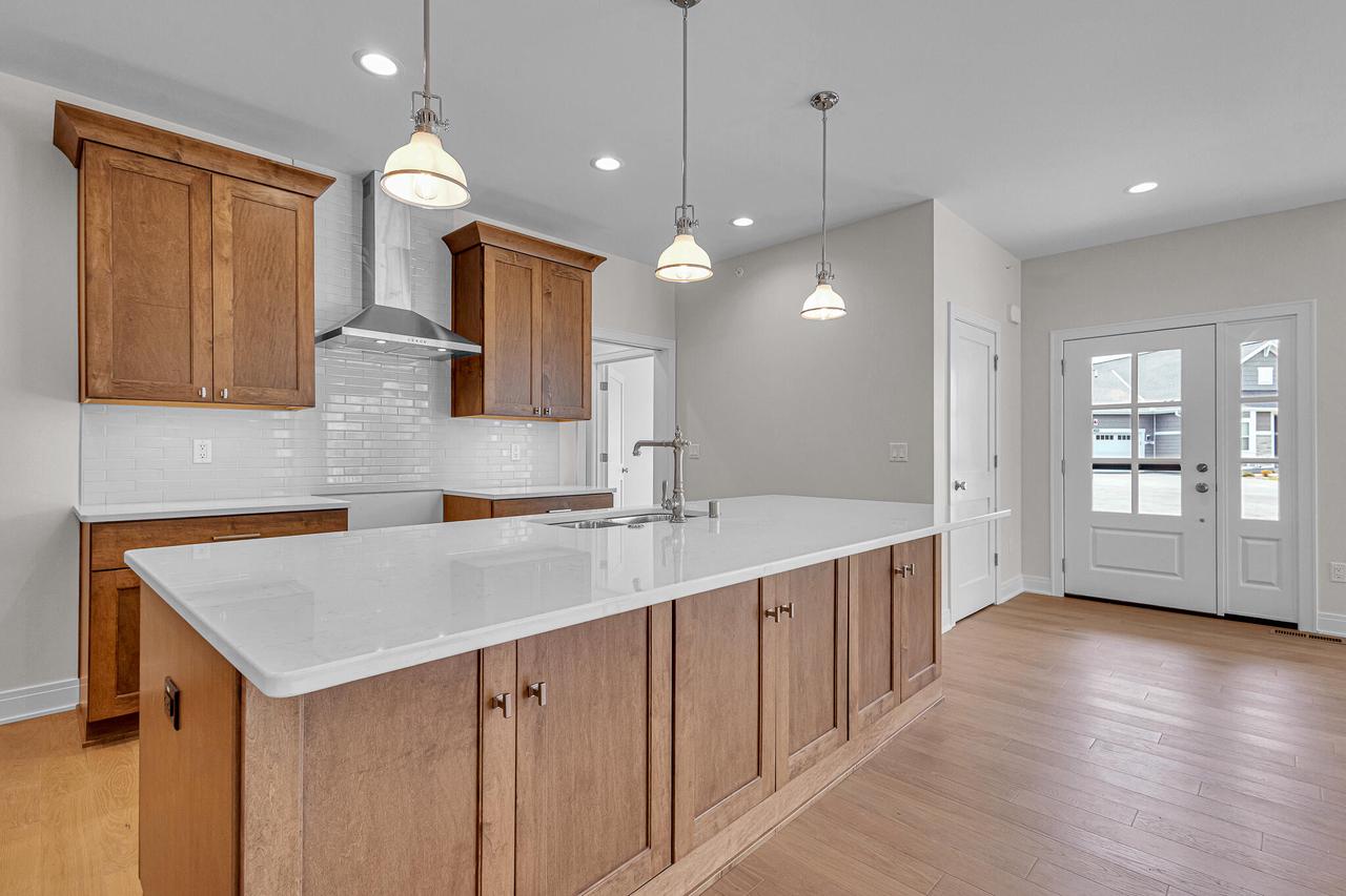 2990 N 186th STREET 5
