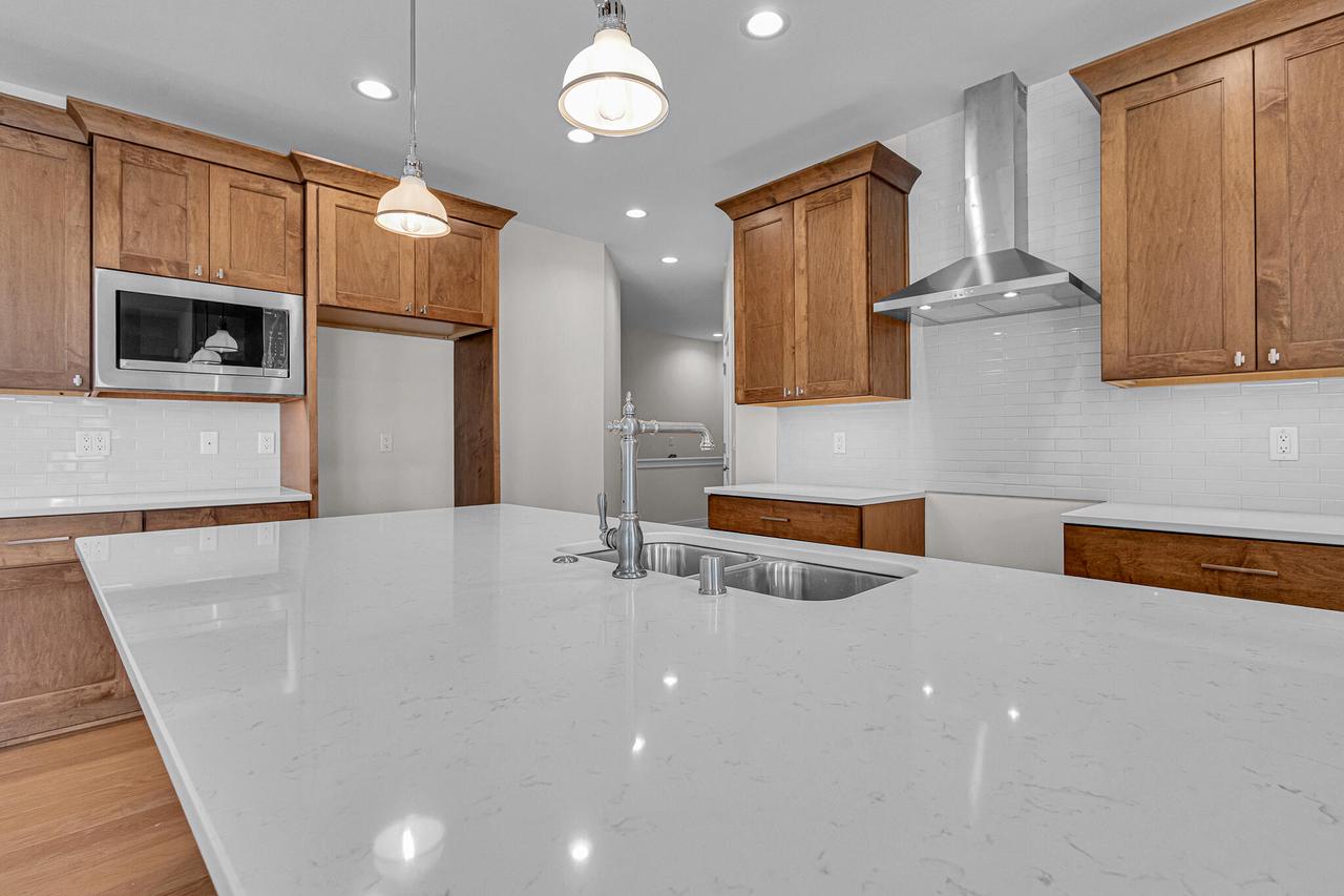 2990 N 186th STREET 5