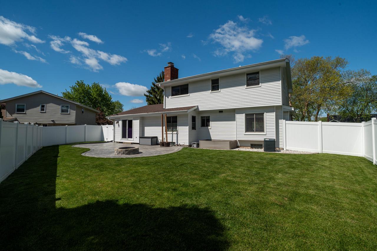 13935 W Thomas DRIVE