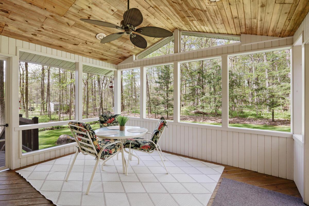 S54W23631 Maple Hill COURT
