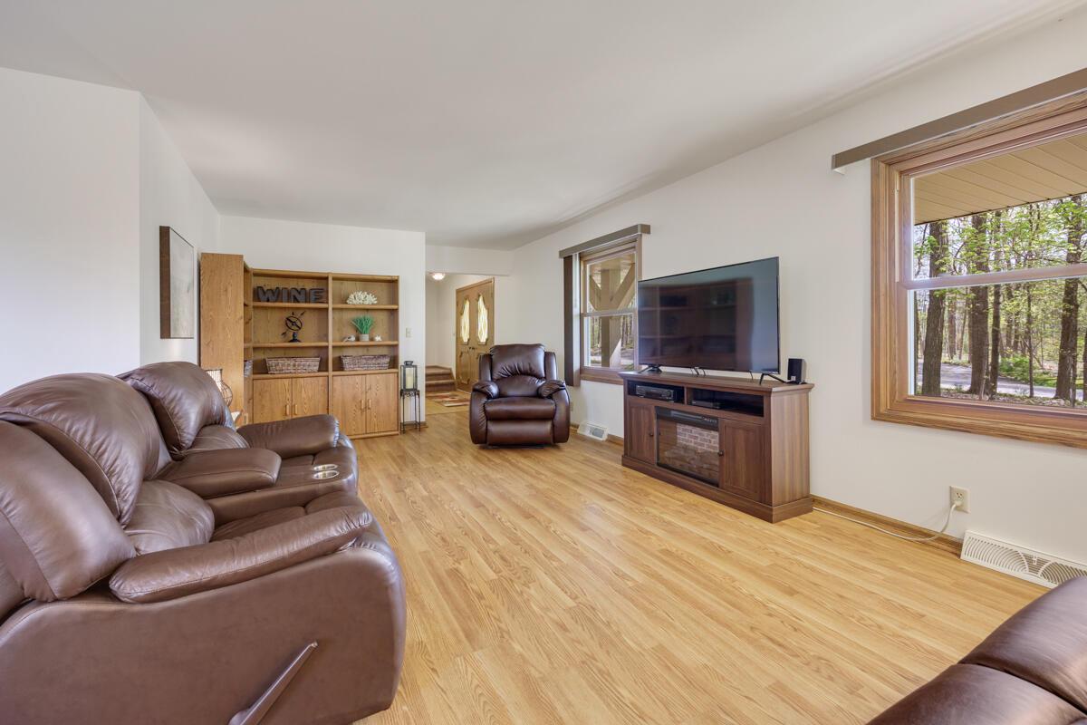 S54W23631 Maple Hill COURT