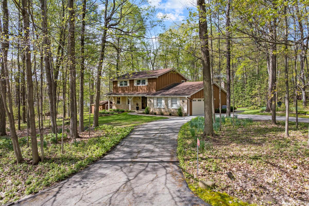 S54W23631 Maple Hill COURT