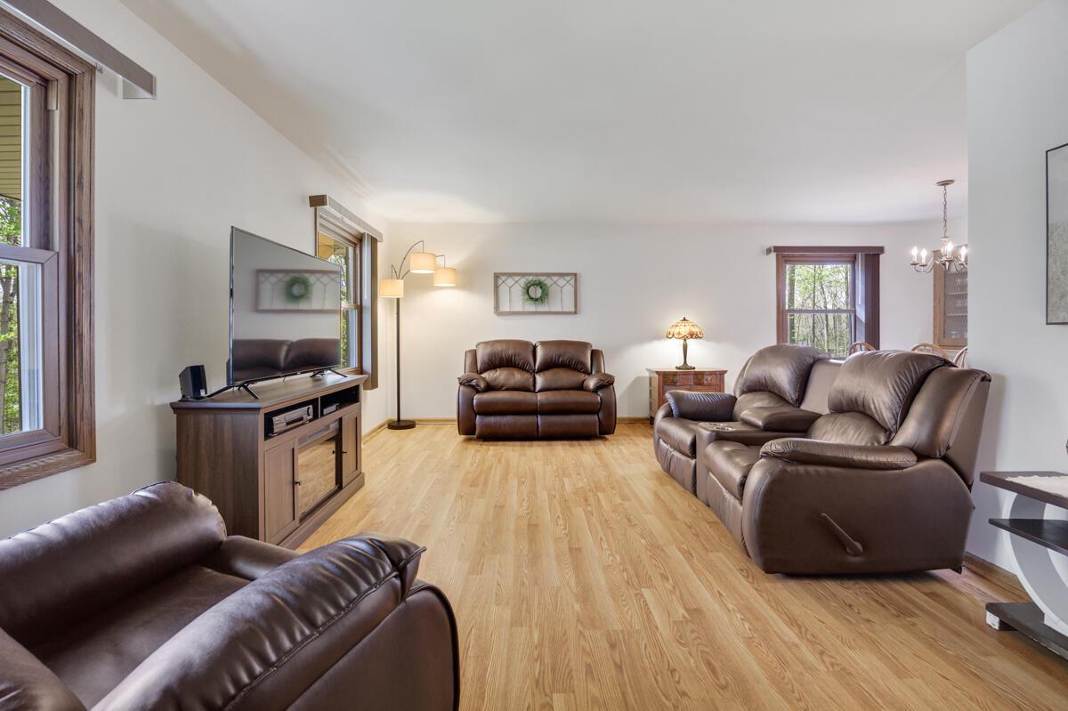S54W23631 Maple Hill COURT