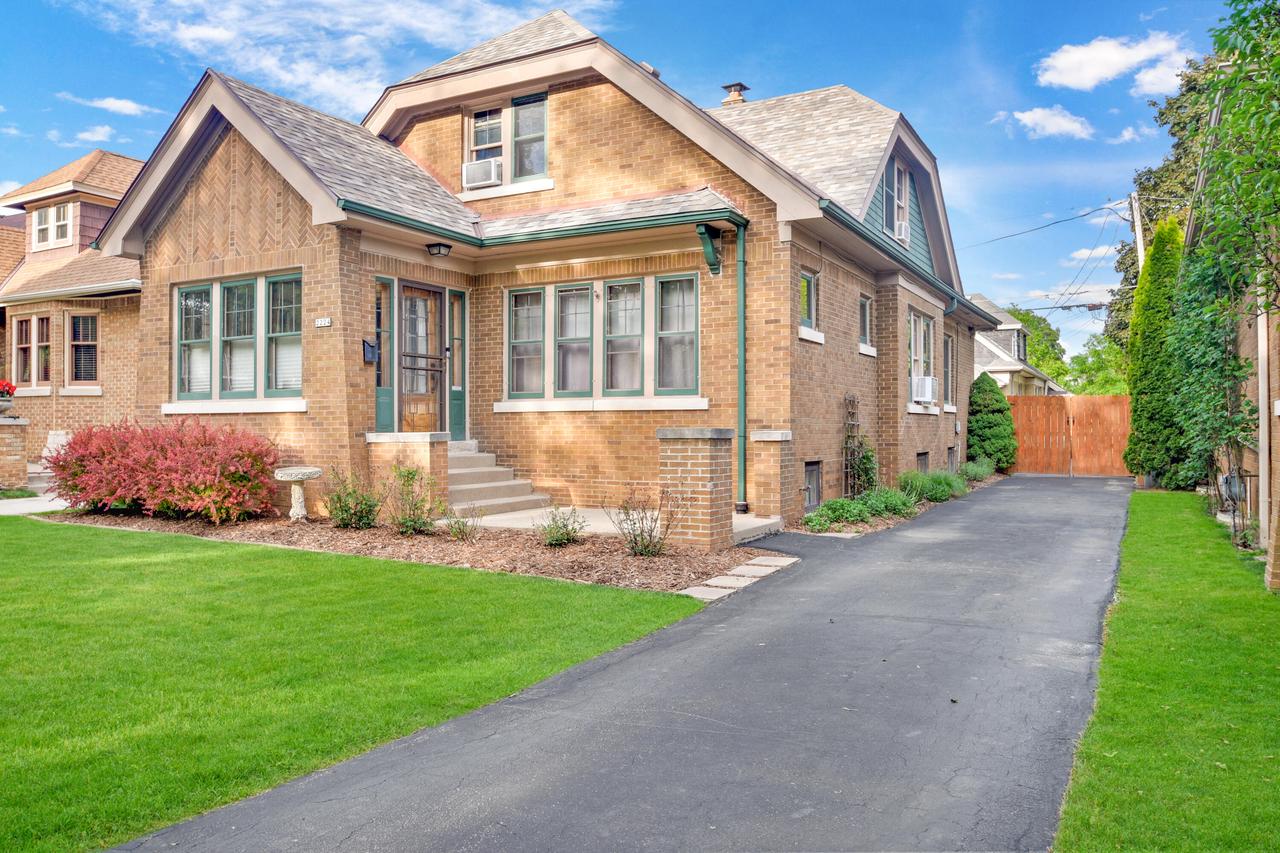 2224 N 60th STREET