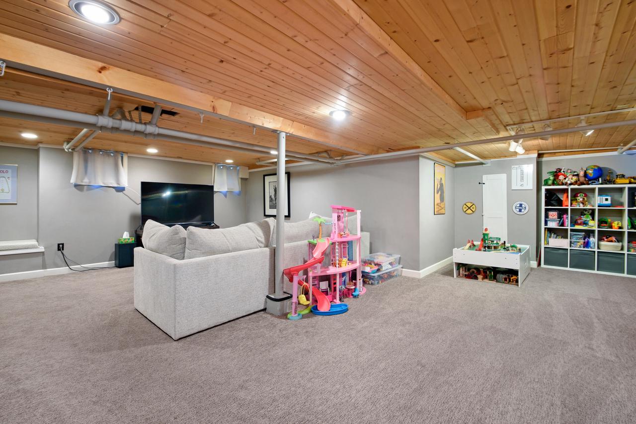 2224 N 60th STREET