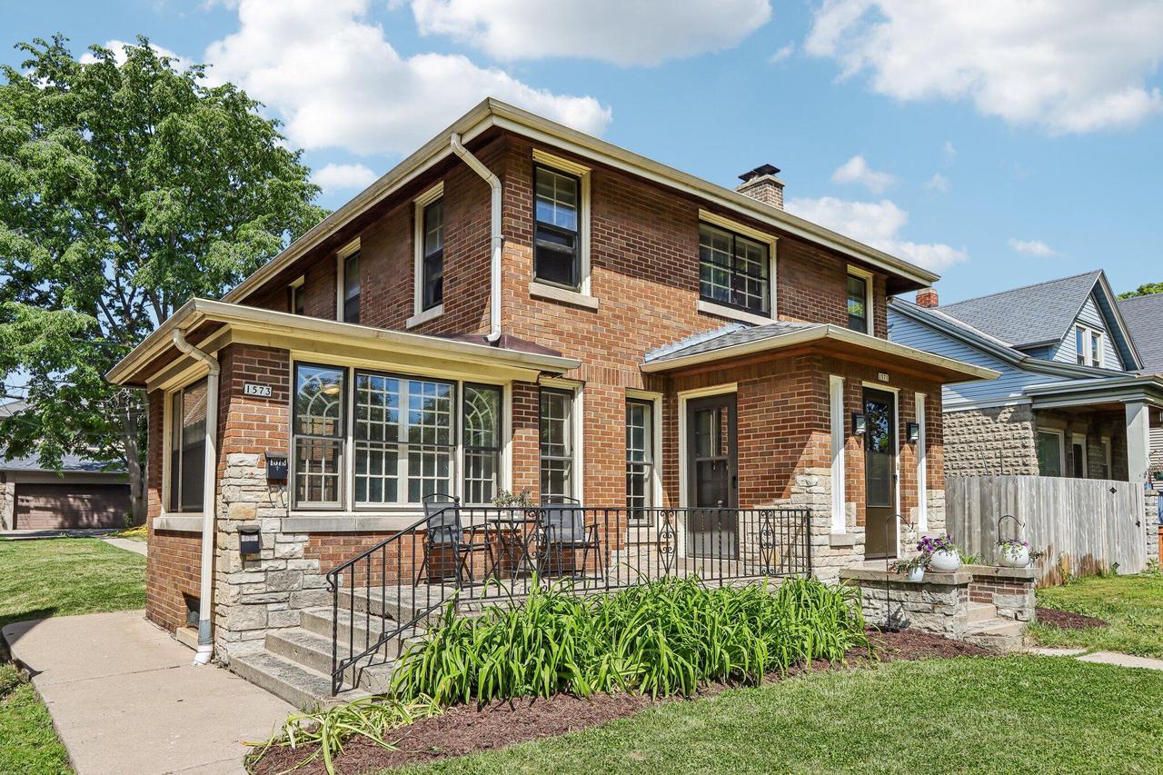 1571 S 74th STREET 1573