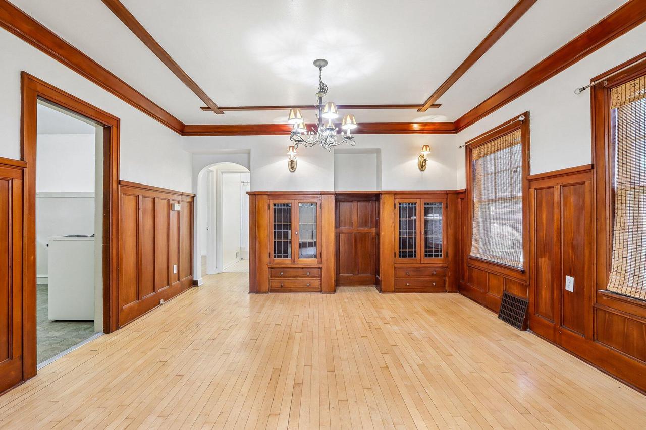 1571 S 74th STREET 1573