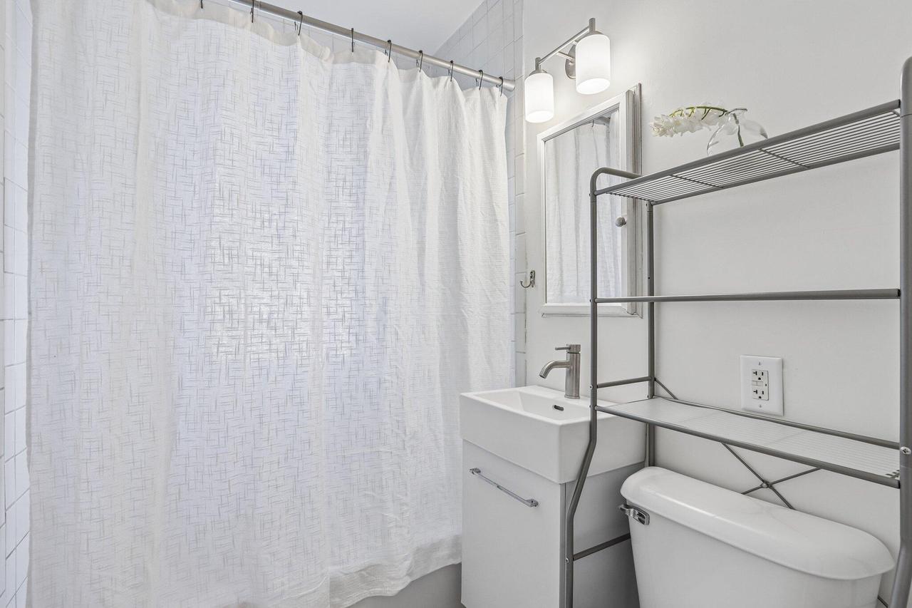 1571 S 74th STREET 1573
