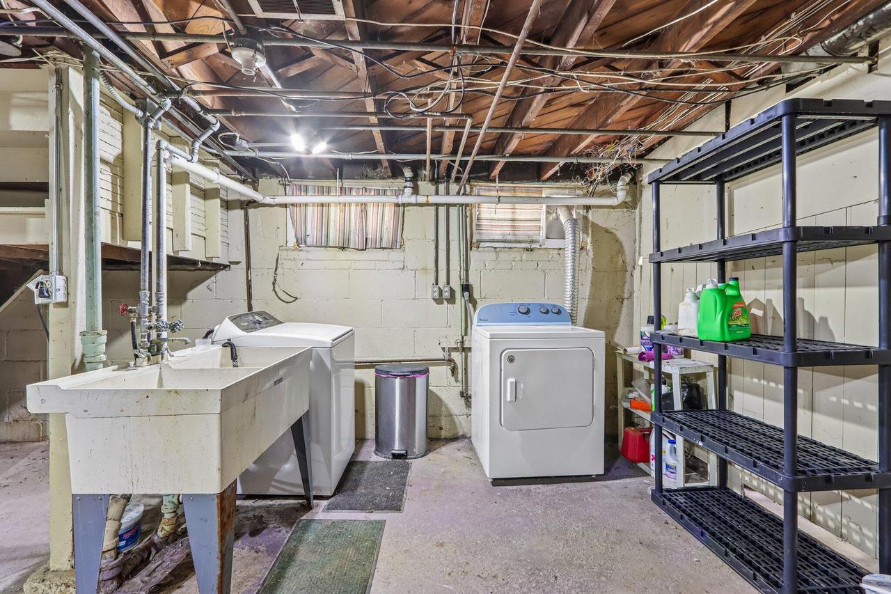 1571 S 74th STREET 1573