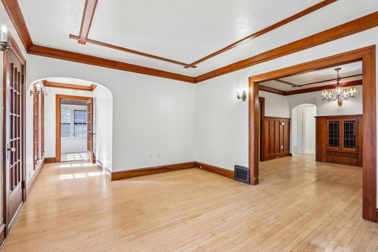 1571 S 74th STREET 1573