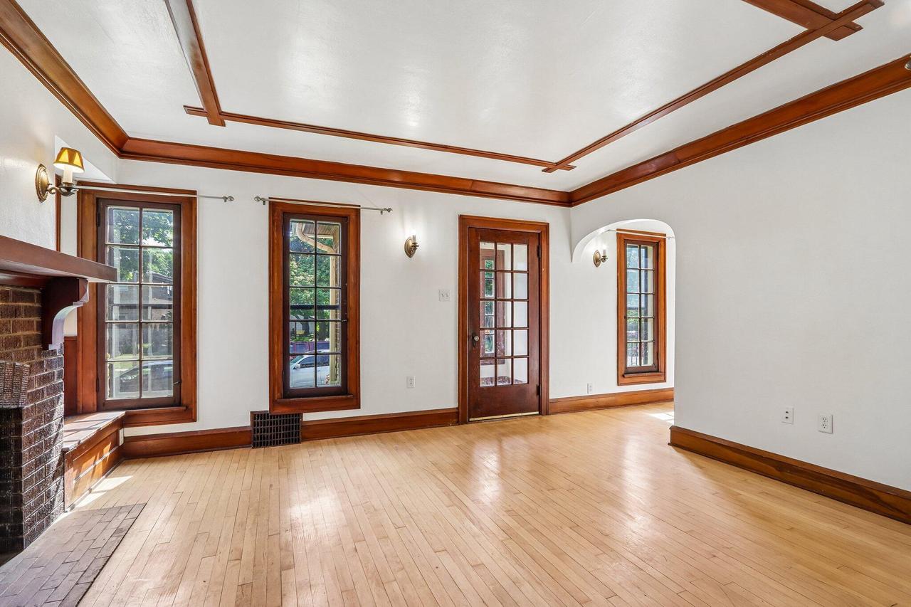 1571 S 74th STREET 1573
