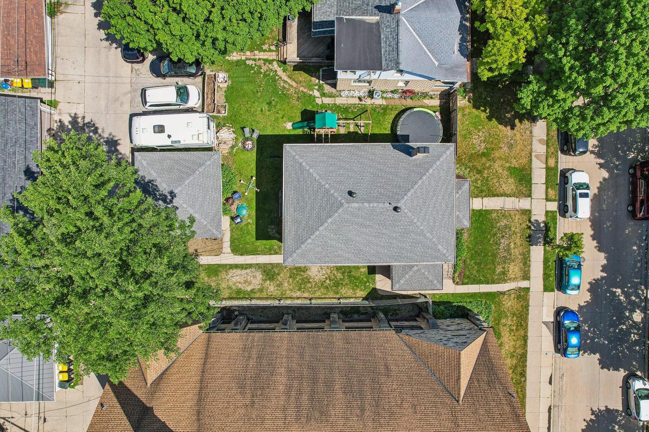 1571 S 74th STREET 1573