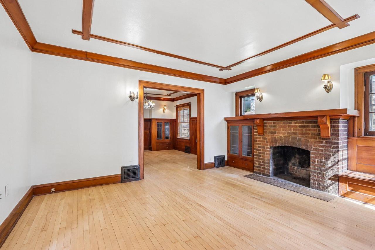 1571 S 74th STREET 1573