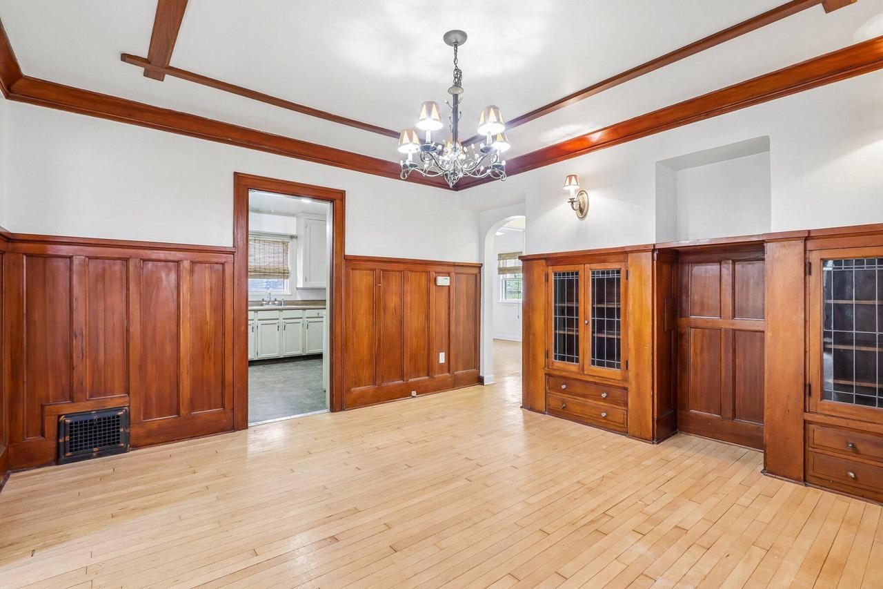 1571 S 74th STREET 1573