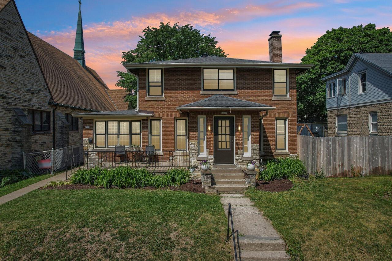 1571 S 74th STREET 1573