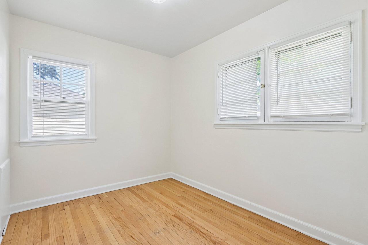 1571 S 74th STREET 1573