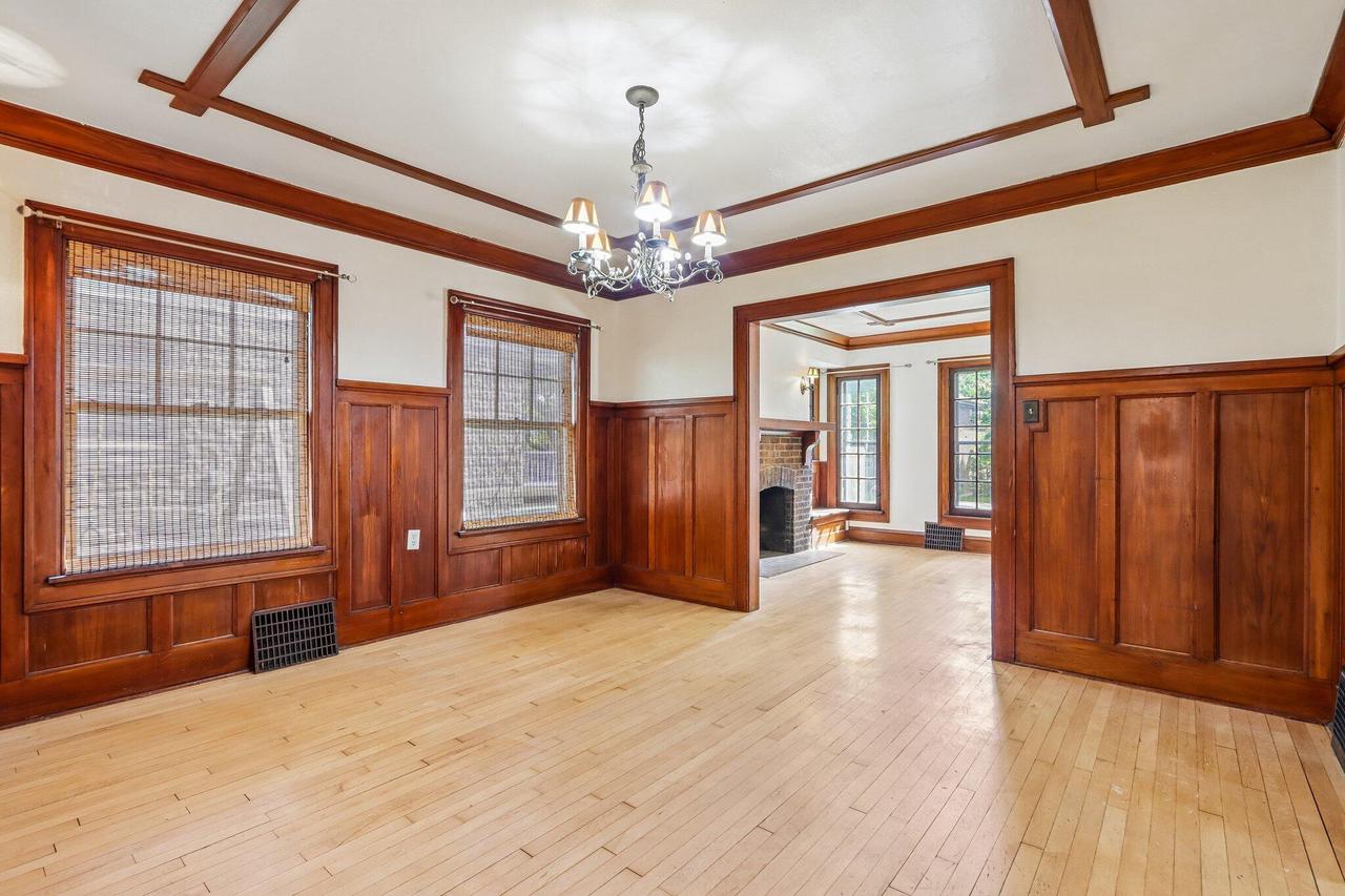 1571 S 74th STREET 1573