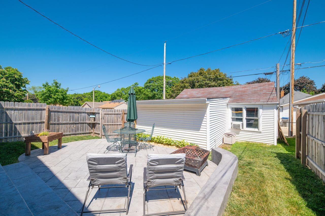 2802 S 47th STREET