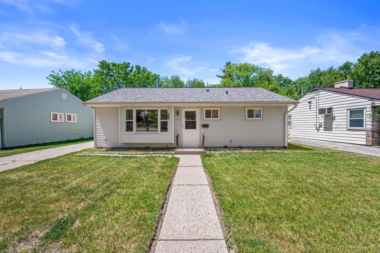 5451 N 72nd STREET