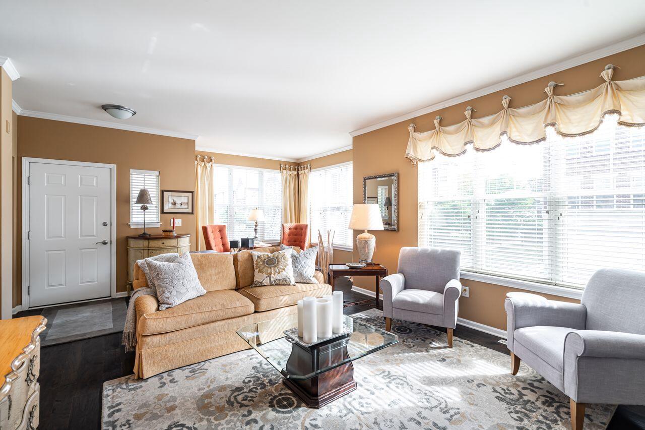 3870 S Lake DRIVE 1102