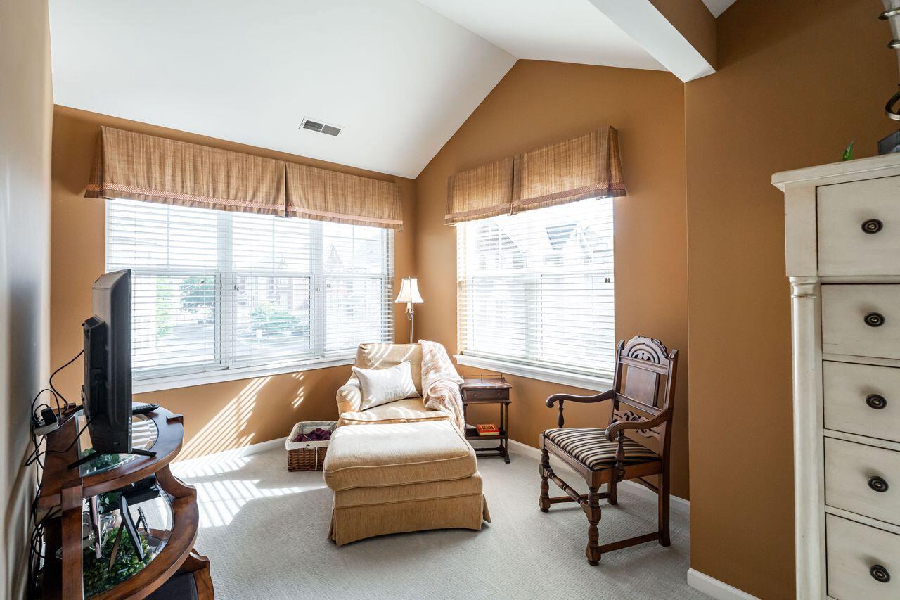 3870 S Lake DRIVE 1102