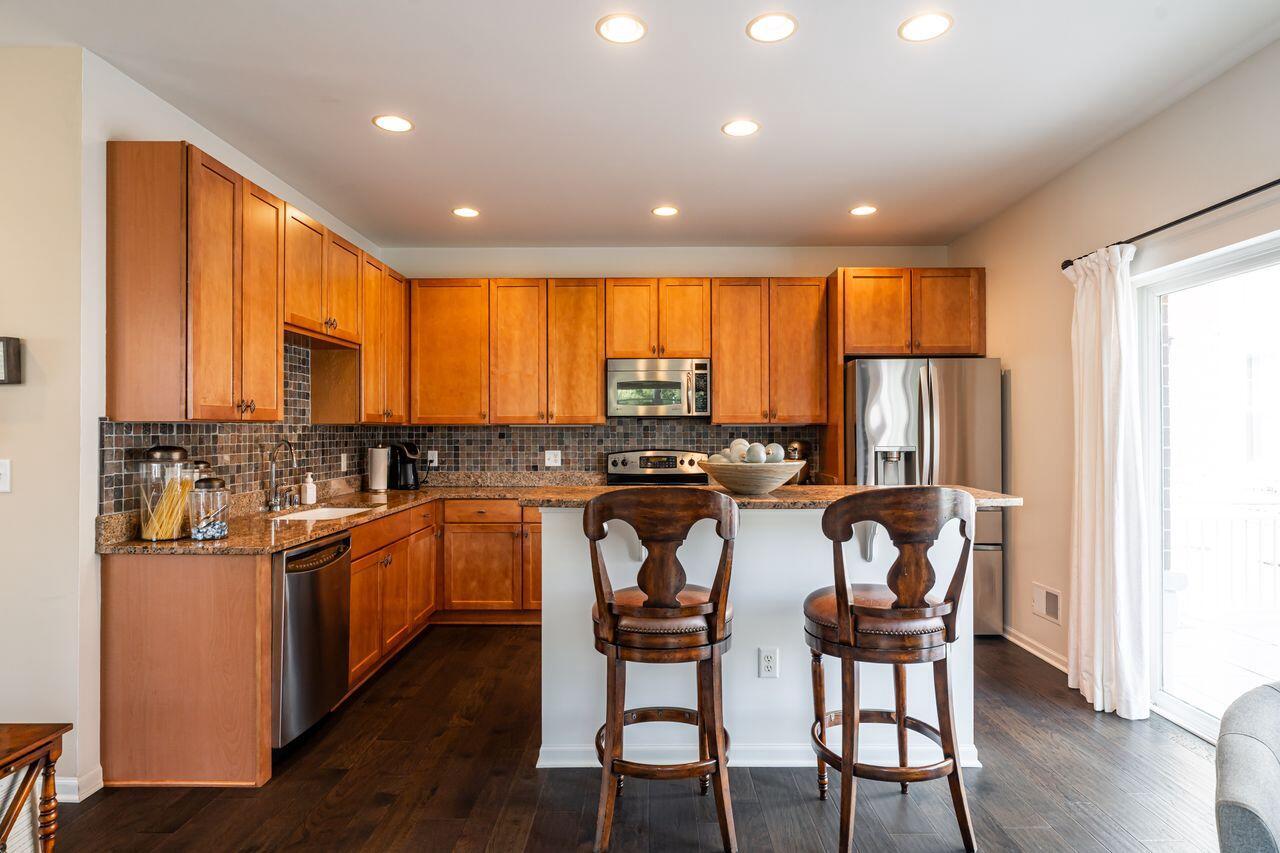 3870 S Lake DRIVE 1102